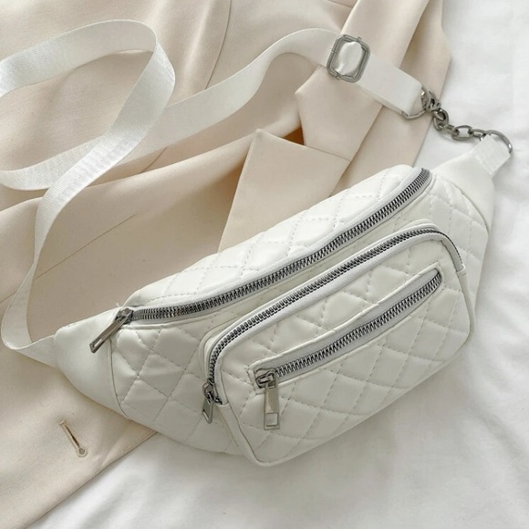 💙 Women’s Faux Leather White Quilted Medium Sized Adjustable Strap Fanny Pack - Picture 2 of 6